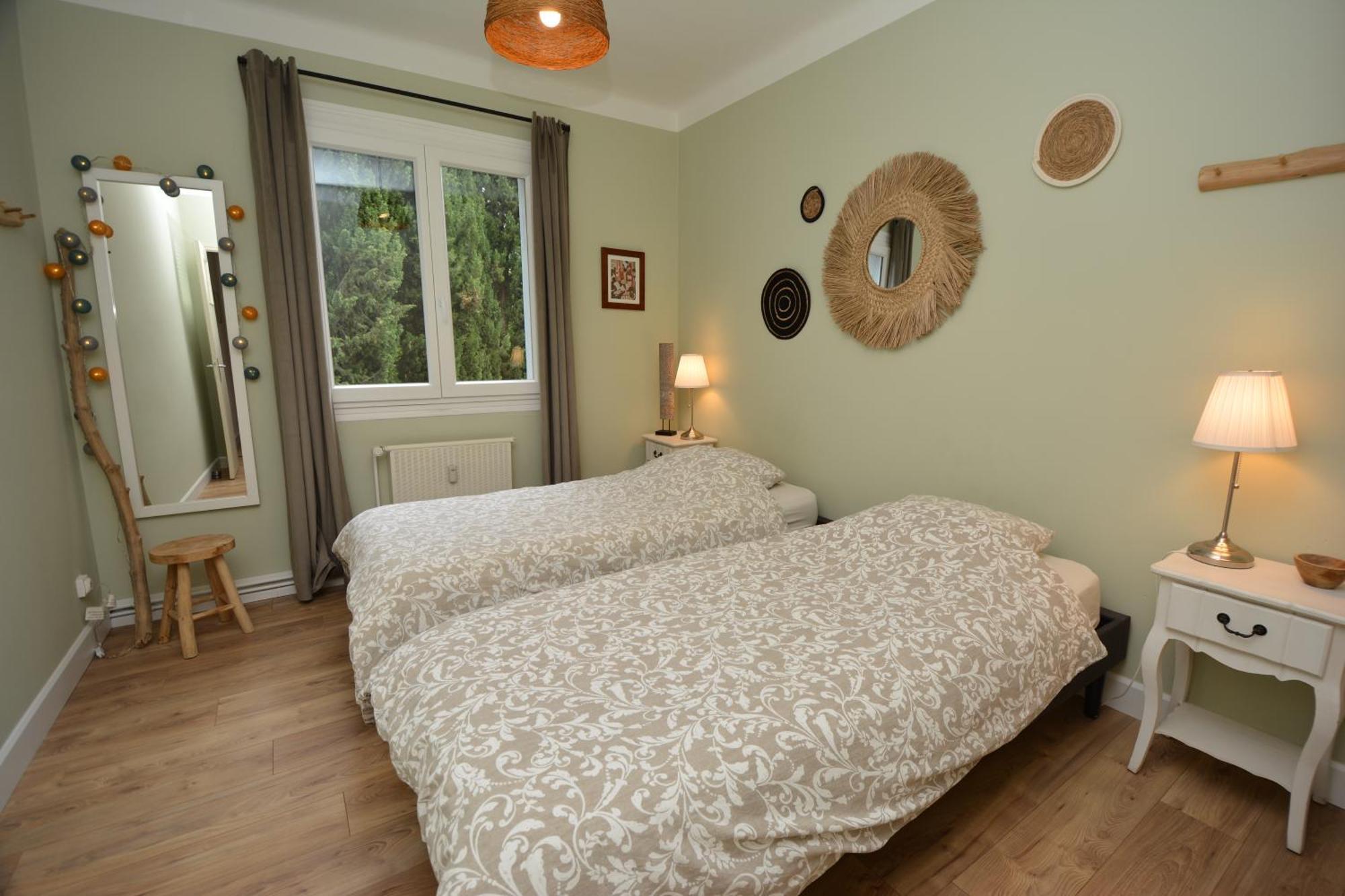 Appartement Tarascon Exteriör bild